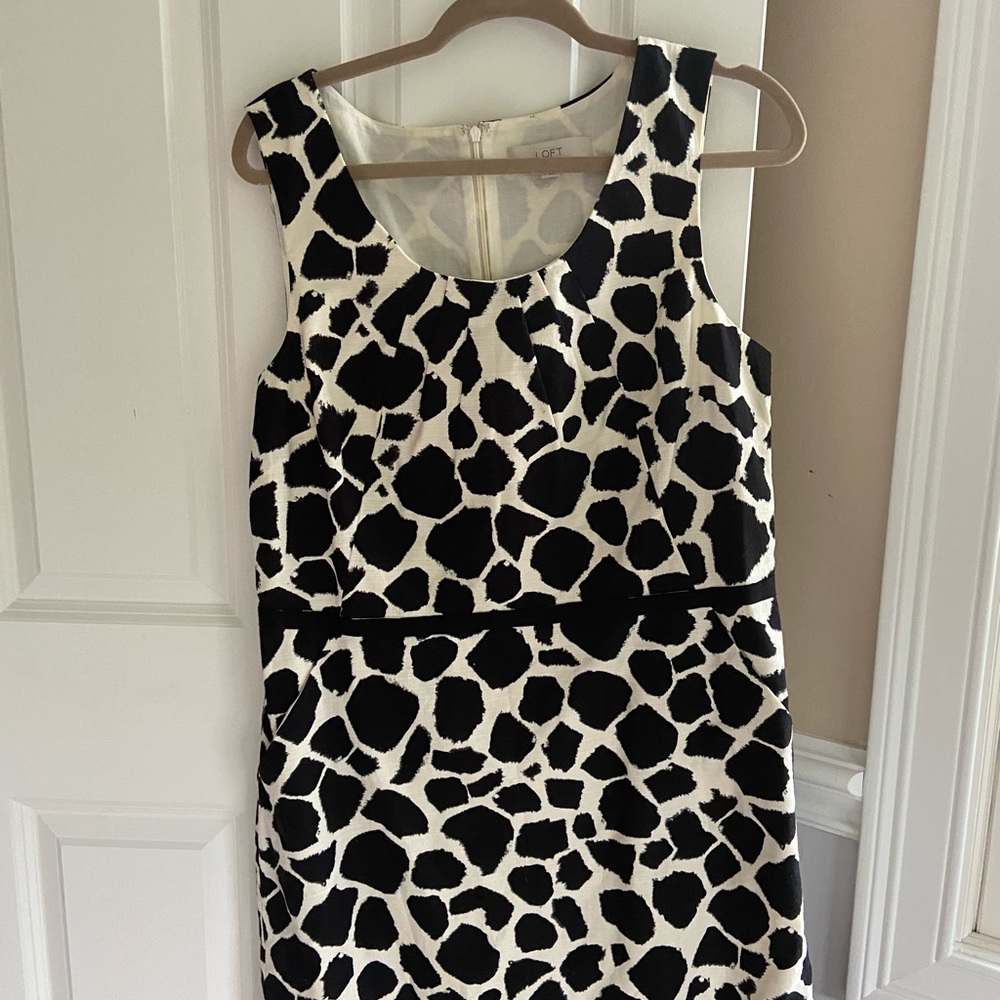 Can never go wrong with a black and white dress